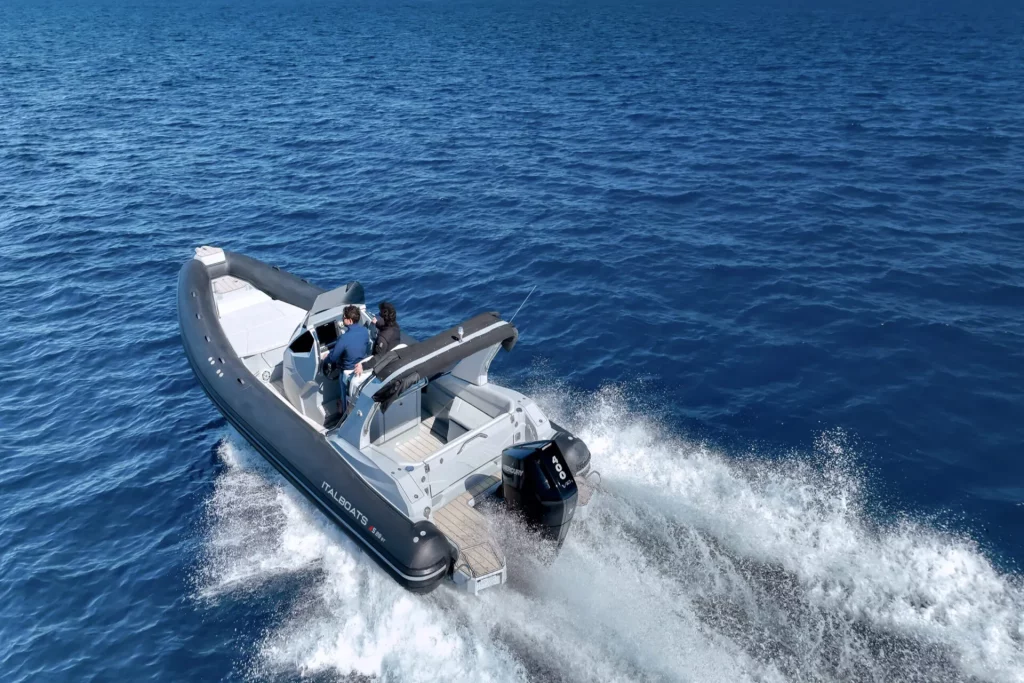 Italboats Stingher 28 GT in navigazione