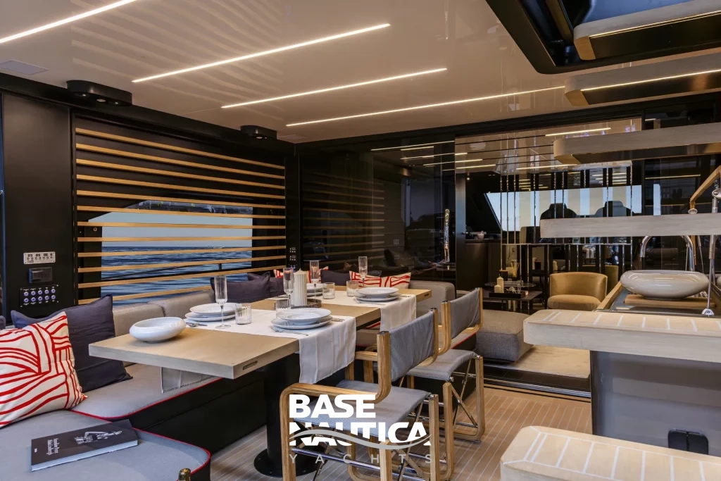 Cranchi Sessantasette 67 Corsa pozzetto