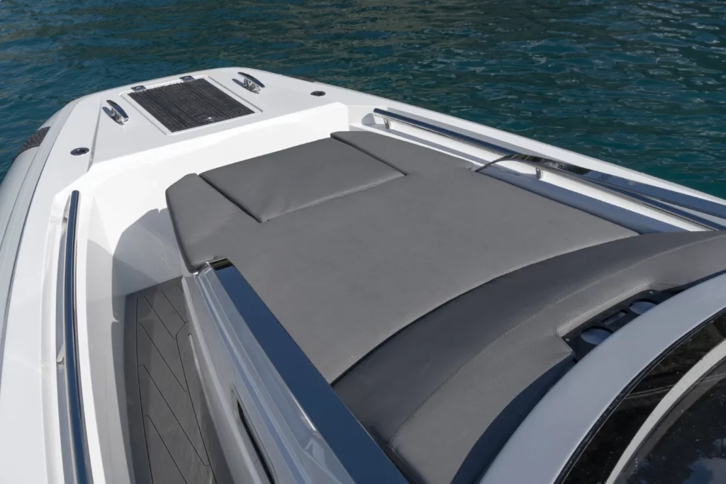 Pirelli 35 Speedboat prendisole