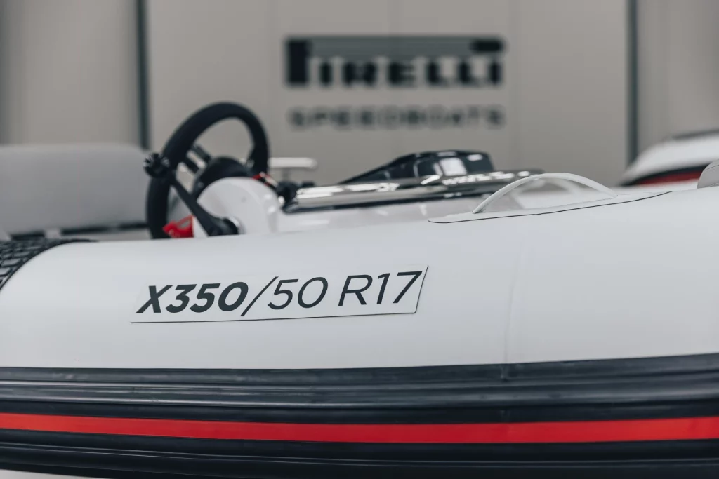 Pirelli Tender X350 dettaglio