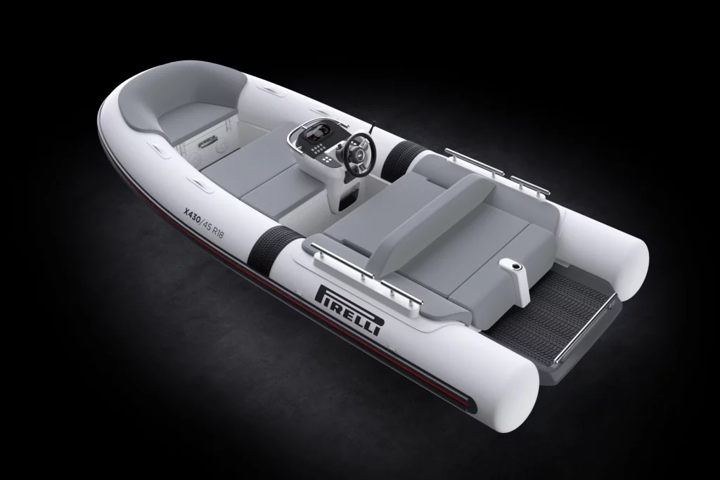 Pirelli Tender X430 a poppa