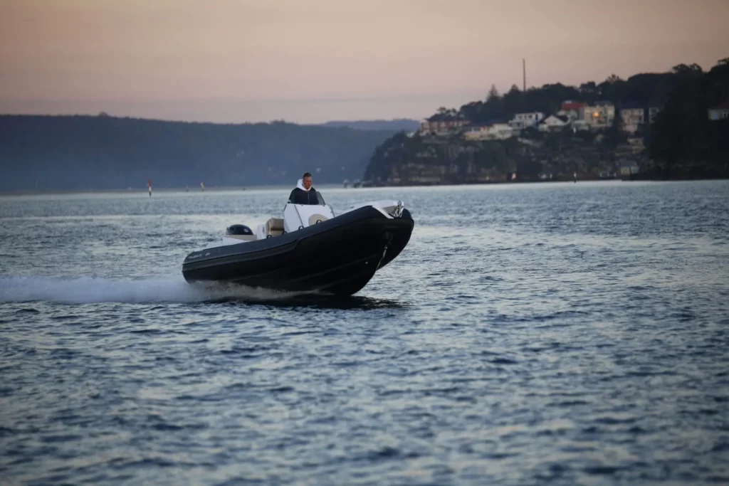 Italboats Stingher 22 GT in navigazione