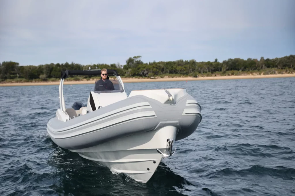Italboats Stingher 32 GT di fronte