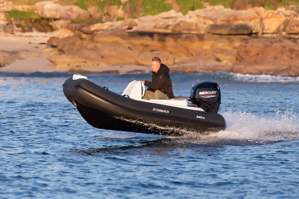 Stingher 340 FR in navigazione