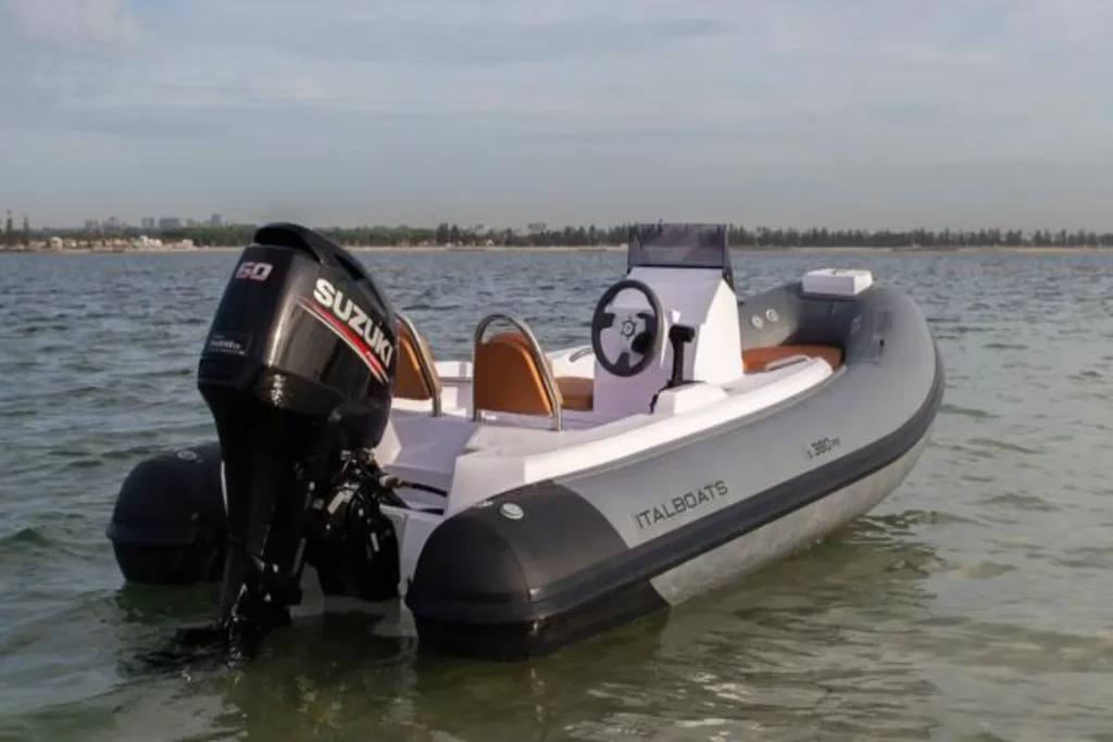 Stingher 380 FR da poppa