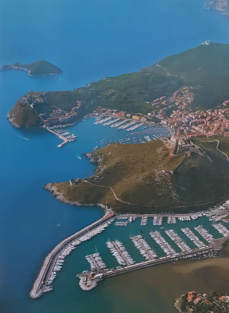 Veduta Aerea di Cala Galera